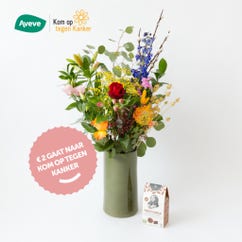 Bouquet champêtre Bloomy Blush avec vase de luxe & biscuits Grand